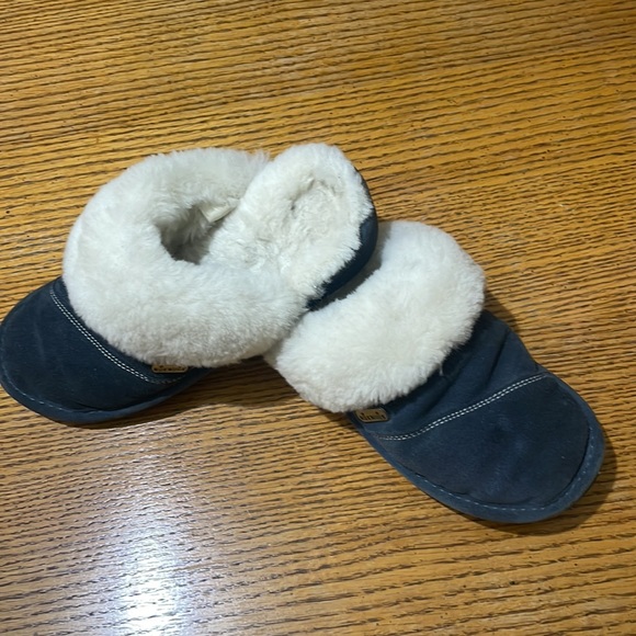 Nuknuuk Joy Women’s Slipper - Navy Blue size 7 - Picture 2 of 5